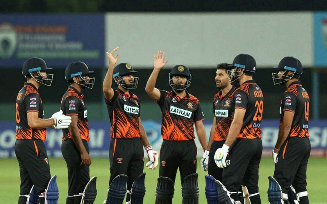 স্কোরবোর্ড যেখানে থেমে যায়: এশিয়ার ঘরোয়া ক্রিকেটের অদৃশ্য খতিয়ান স্কোরবোর্ড যেখানে থেমে যায়: এশিয়ার ঘরোয়া ক্রিকেটের অদৃশ্য খতিয়ান