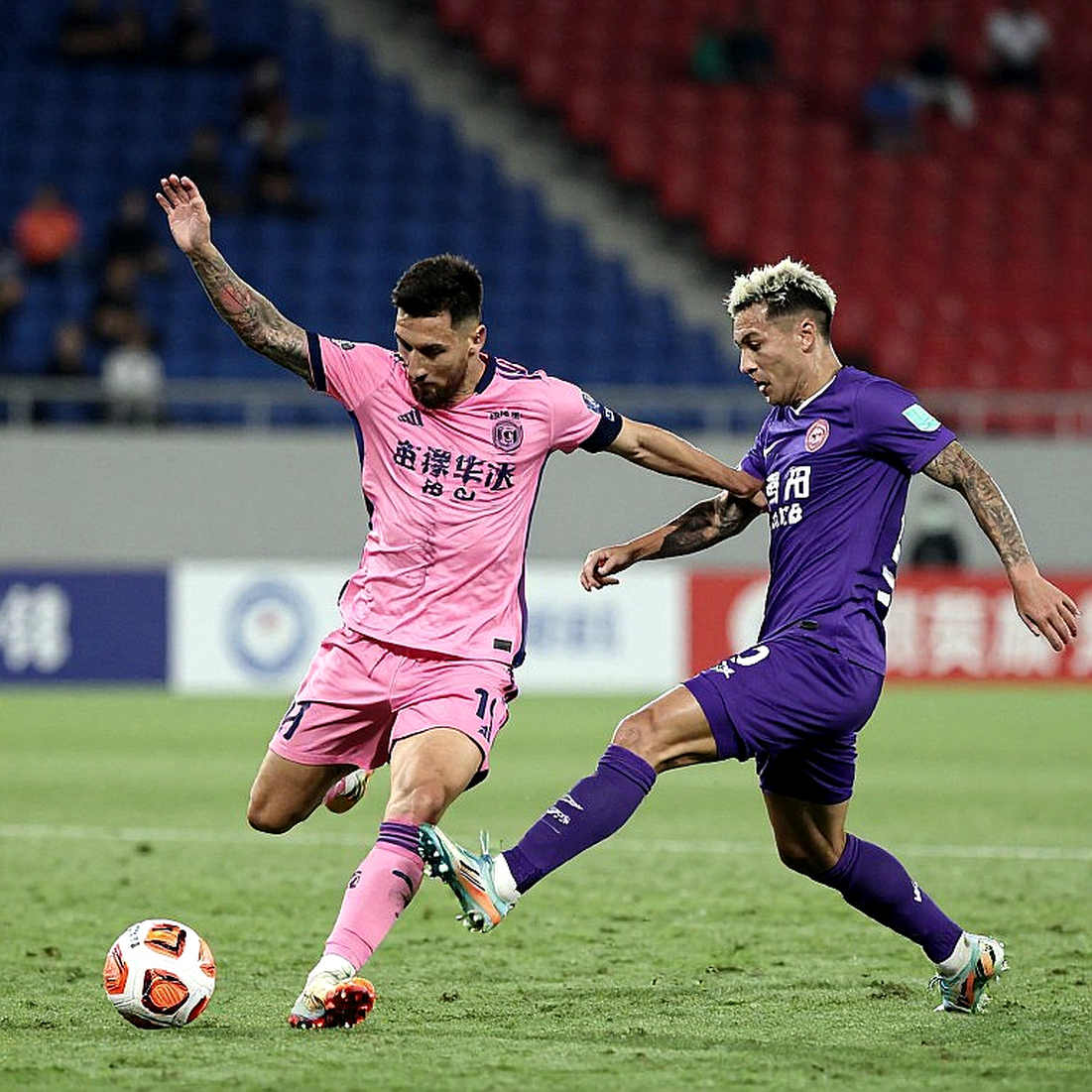 A 33-Year-Old Thai, One Spray Can and a 4-0: Who Really Decides the Thailand–Vietnam Match? A 33-Year-Old Thai, One Spray Can and a 4-0: Who Really Decides the Thailand–Vietnam Match?