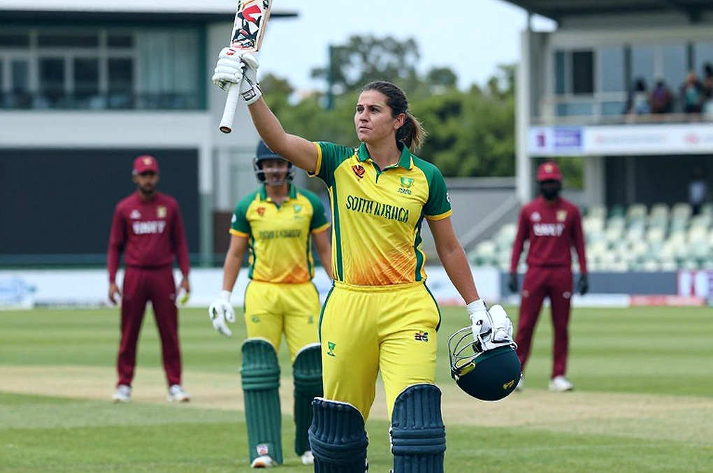 The Auction Economy of Women's Cricket: Beneath the Record Fees, the Wage Floor