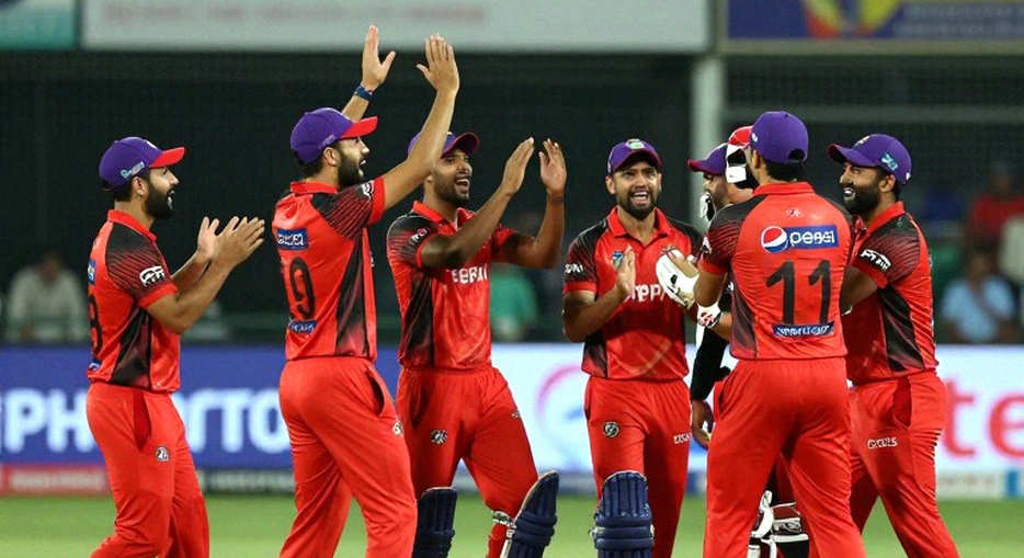 ১৫০ জনের বাজার, ২৭টি চাকরি: কোচির নিলামে দাম ঠিক করে টাকার থলি নয়, পাসপোর্ট