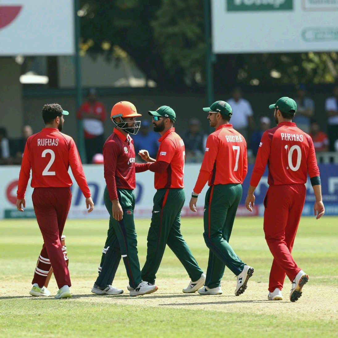 ডারবানের নীরব নেট থেকে লাল বলের খাতা: নর্টজে, দক্ষিণ আফ্রিকা এবং ঝুঁকির অদৃশ্য কলাম ডারবানের নীরব নেট থেকে লাল বলের খাতা: নর্টজে, দক্ষিণ আফ্রিকা এবং ঝুঁকির অদৃশ্য কলাম