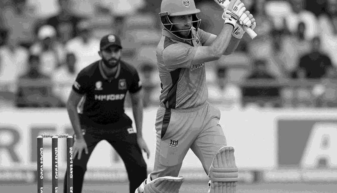 Gill's Fifth Player-of-the-Month and the Guwahati 223*: How Should We Read a Flat-Track Hero? Gill's Fifth Player-of-the-Month and the Guwahati 223*: How Should We Read a Flat-Track Hero?
