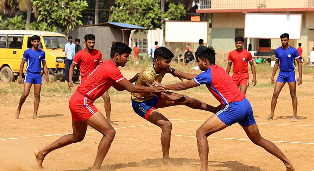 ১৯.২ লাখের সিলিং: হরিয়ানার কাবাডি চ্যাম্পিয়ন্স লিগ পিকে-এলের প্রতিদ্বন্দ্বী নয়, আয়না ১৯.২ লাখের সিলিং: হরিয়ানার কাবাডি চ্যাম্পিয়ন্স লিগ পিকে-এলের প্রতিদ্বন্দ্বী নয়, আয়না