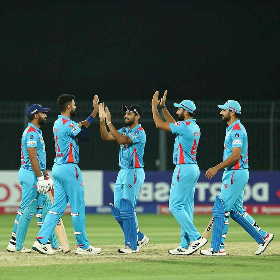 কিংস্টনের বৃষ্টি, ১৯ ওভারের অঙ্ক আর একটা থেমে যাওয়া হৃদস্পন্দন