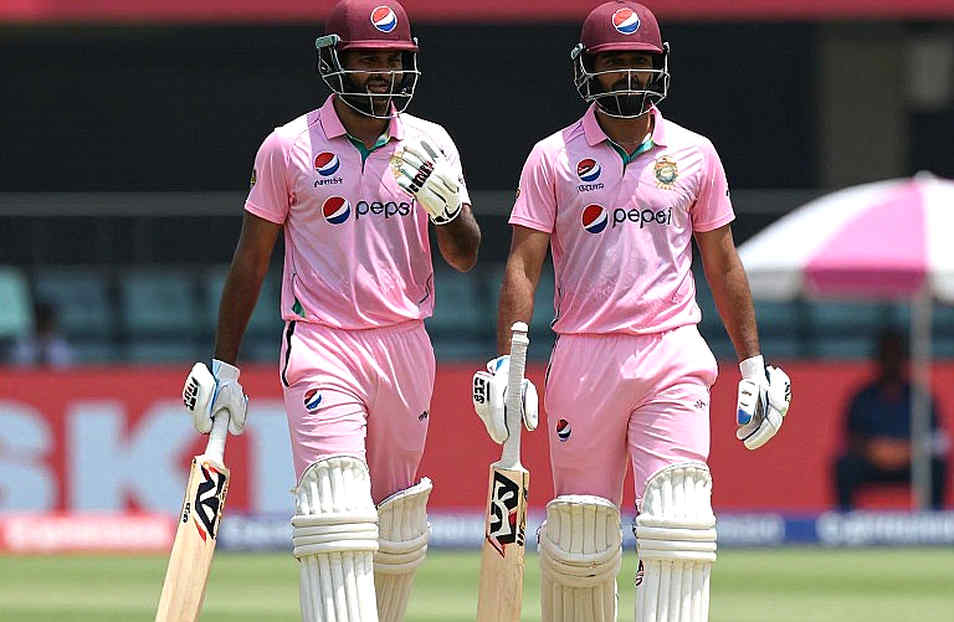 Chennai's Number Nine: Dhoni's Last Over and the First Microphone Chennai's Number Nine: Dhoni's Last Over and the First Microphone